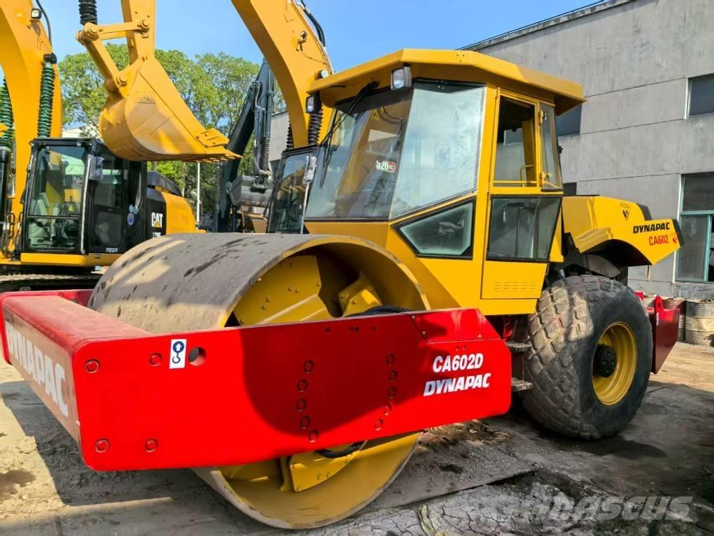 Dynapac ca602d Vienvalča grunts veltņi