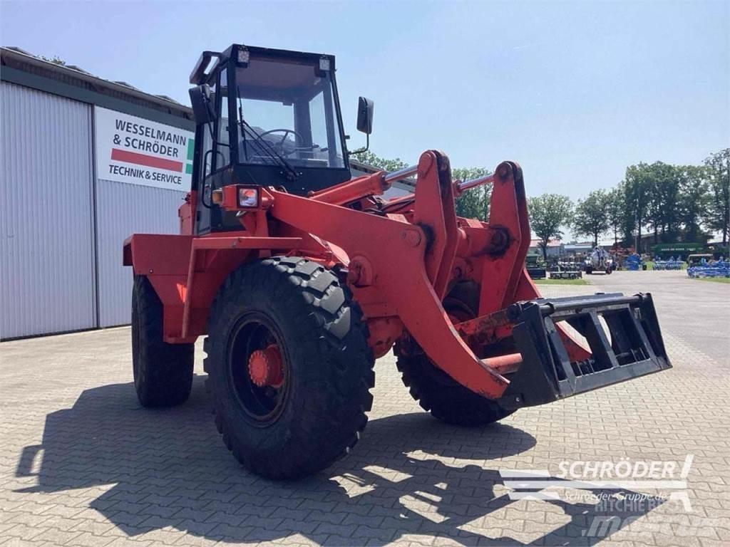 O&K L 15 Iekrāvēji uz riteņiem