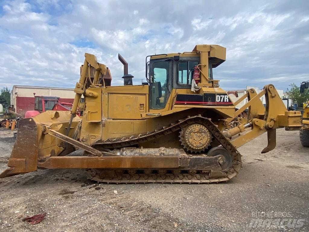 CAT D 7 R Kāpurķēžu buldozeri