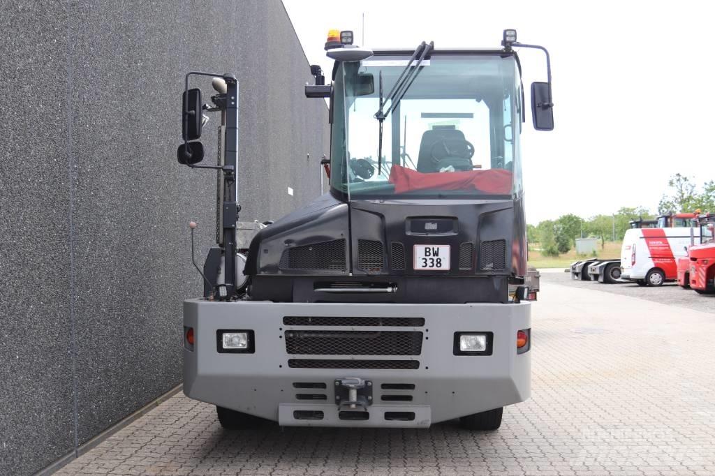 Kalmar TR 618 i Terminālie traktori