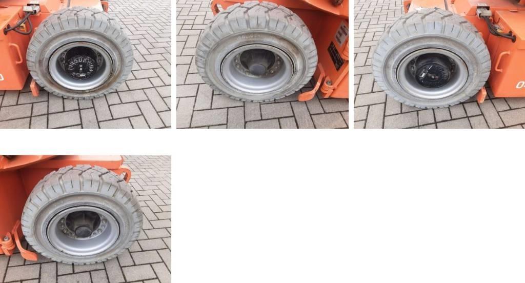 JLG E 300 AJP Strēles pacēlāji