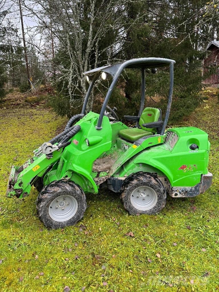 Avant 528 Multifunkcionālie iekrāvēji