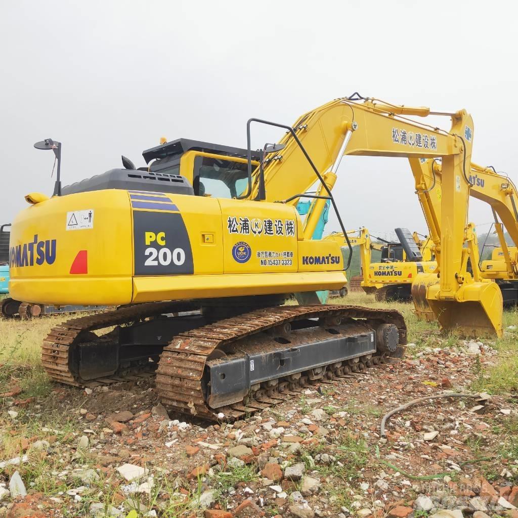 Komatsu PC200-8 Kāpurķēžu ekskavatori