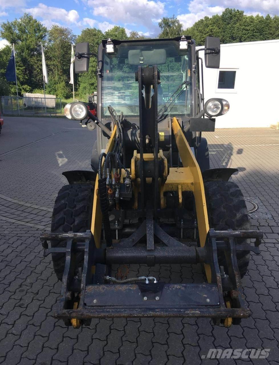 New Holland W50c Iekrāvēji uz riteņiem
