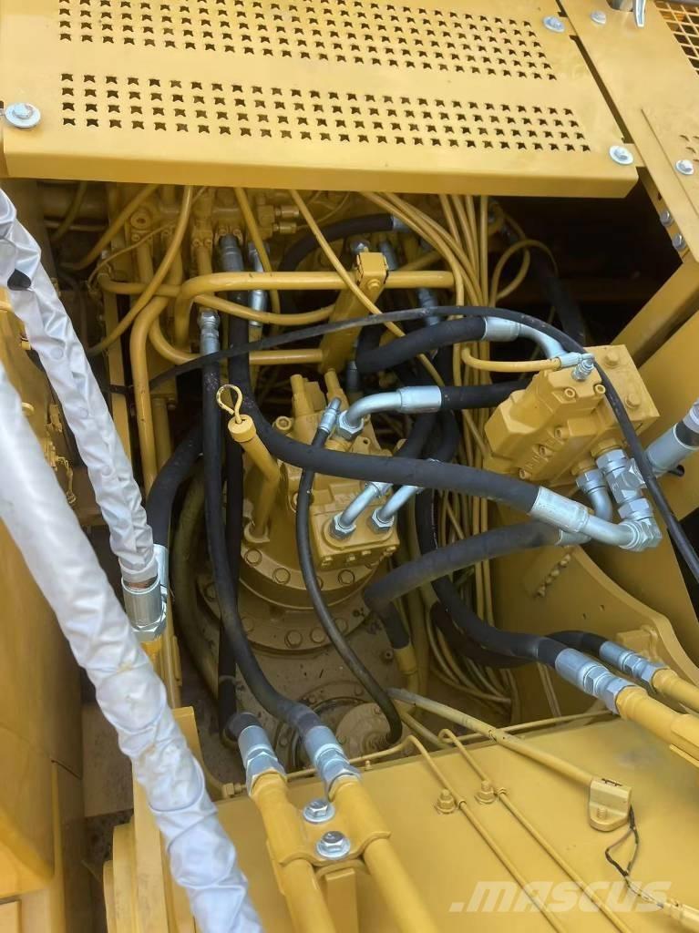 CAT 320 B Kāpurķēžu ekskavatori