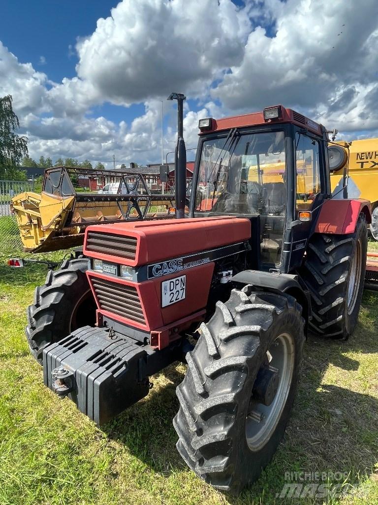 Case IH 1056 XL A Traktori