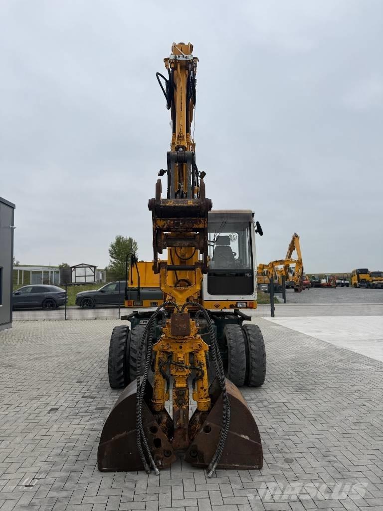 Liebherr A 312 Ekskavatori uz riteņiem
