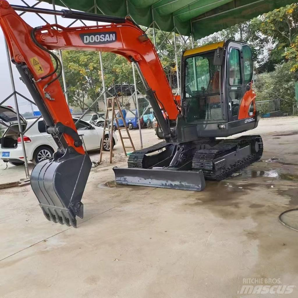 Doosan DX 60-9 C Kāpurķēžu ekskavatori