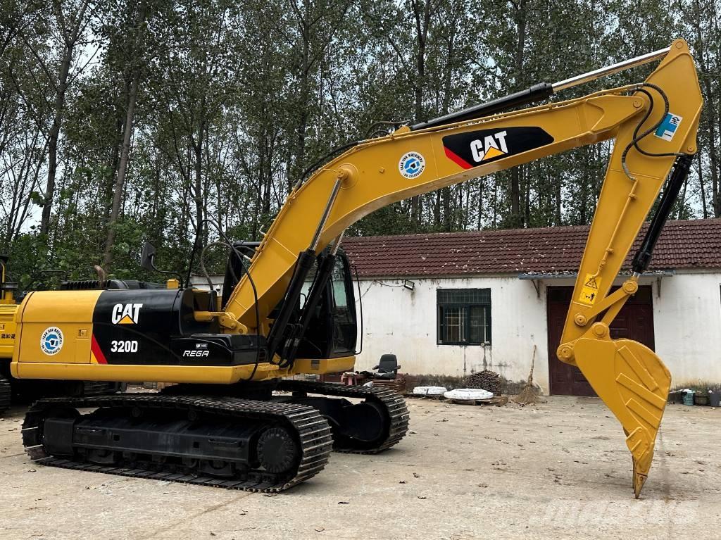 CAT 320D Kāpurķēžu ekskavatori