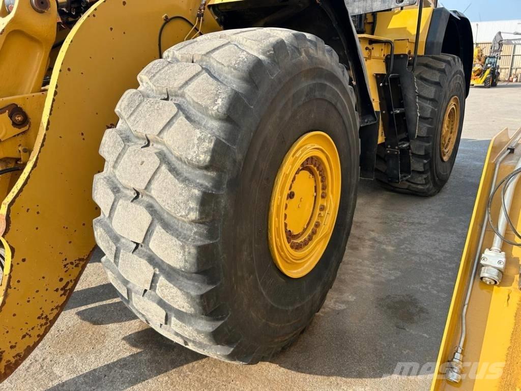 CAT 980 Iekrāvēji uz riteņiem