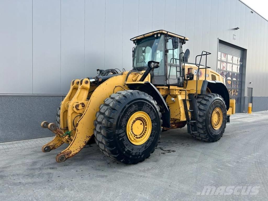 CAT 980 Iekrāvēji uz riteņiem