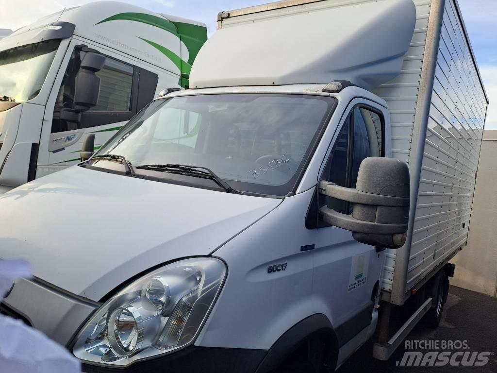 Iveco DAILY 60C17 Furgons