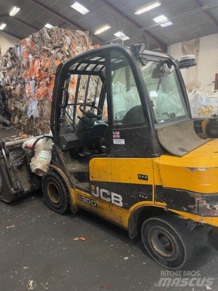 JCB TLT30 Autokrāvēji - citi