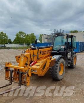 JCB 540-140 Teleskopiskie manipulatori