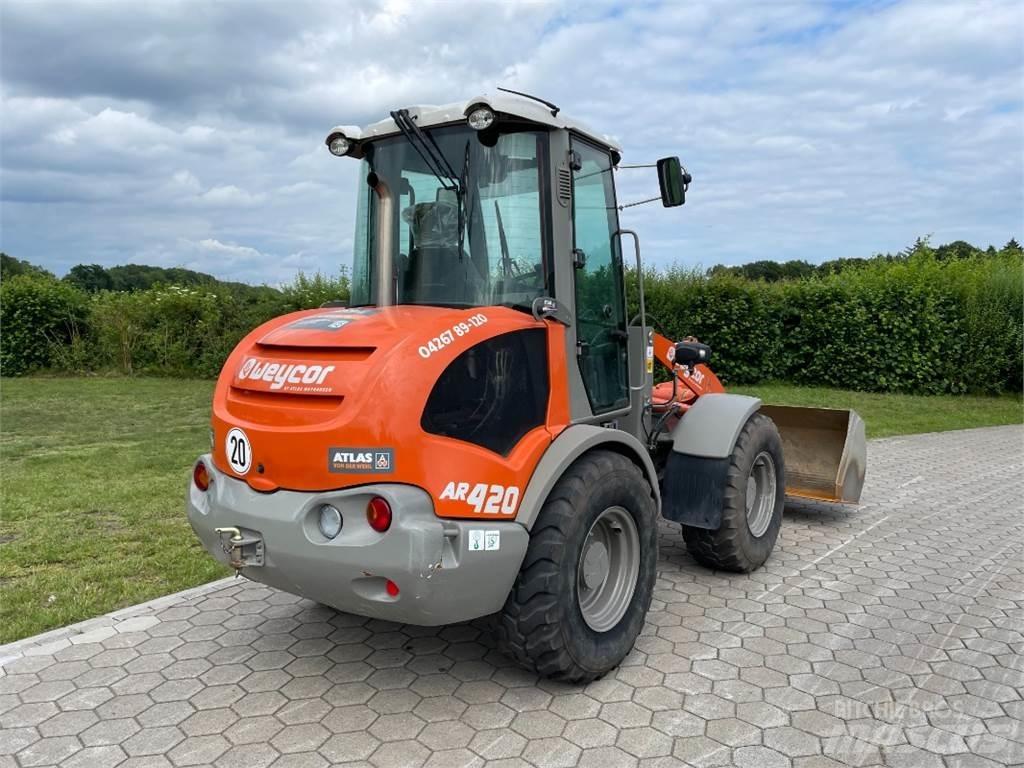 Atlas AR420 Iekrāvēji uz riteņiem
