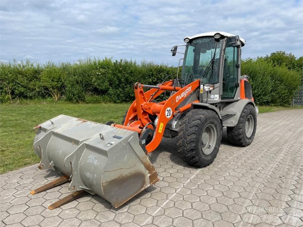 Atlas AR420 Iekrāvēji uz riteņiem
