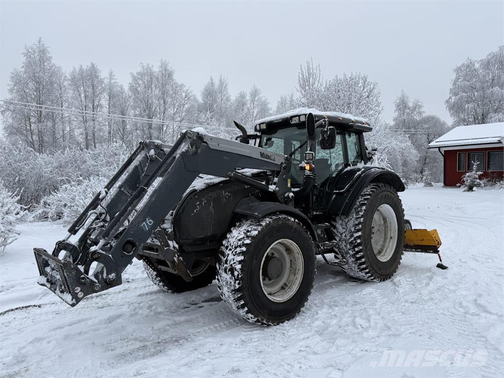 Valtra T191 Traktori