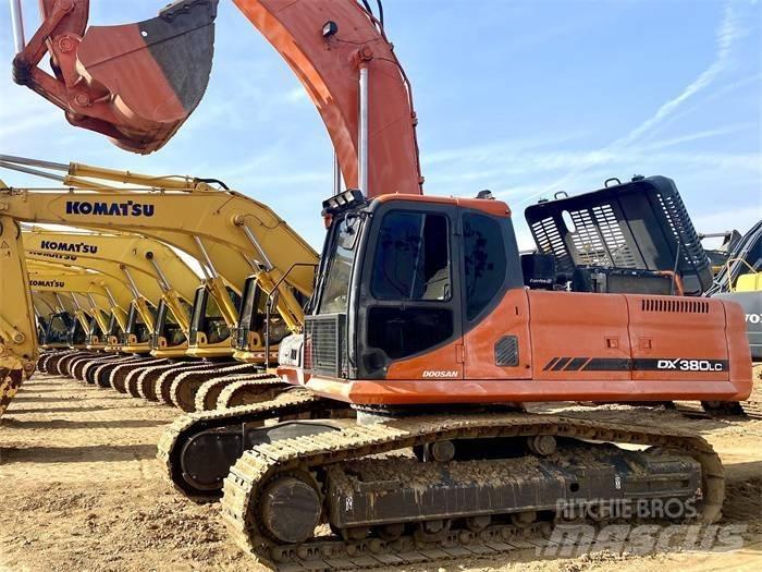Doosan DX 380 LC Kāpurķēžu ekskavatori