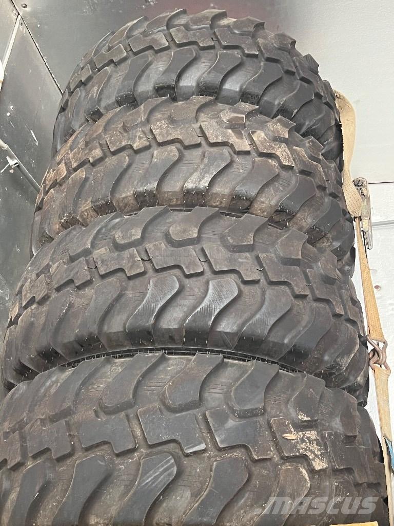 Bobcat L 85 Iekrāvēji uz riteņiem