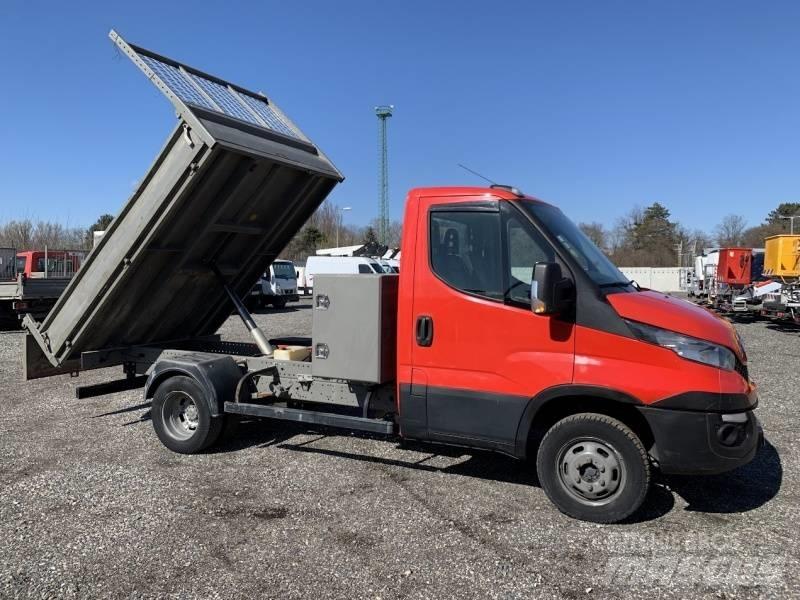 Iveco 35C13 - Tipper Pašizgāzējs