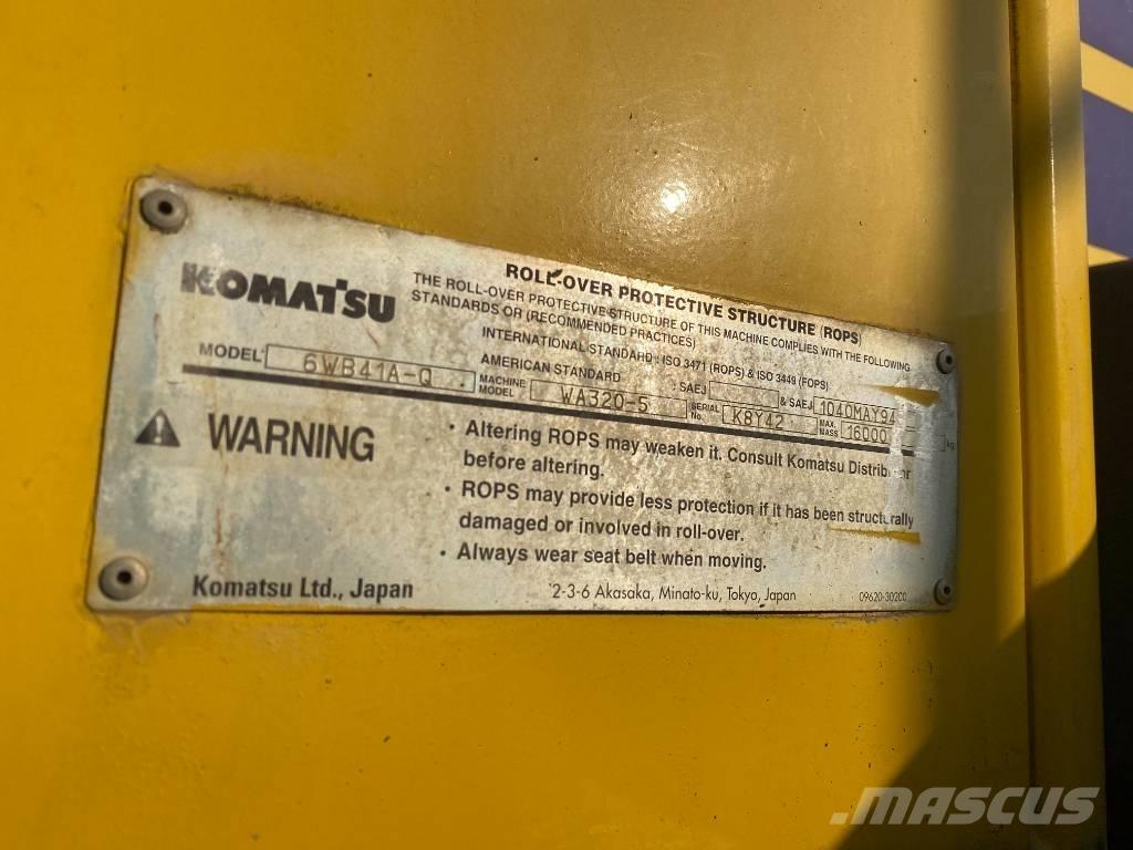 Komatsu WA 320-5 Iekrāvēji uz riteņiem