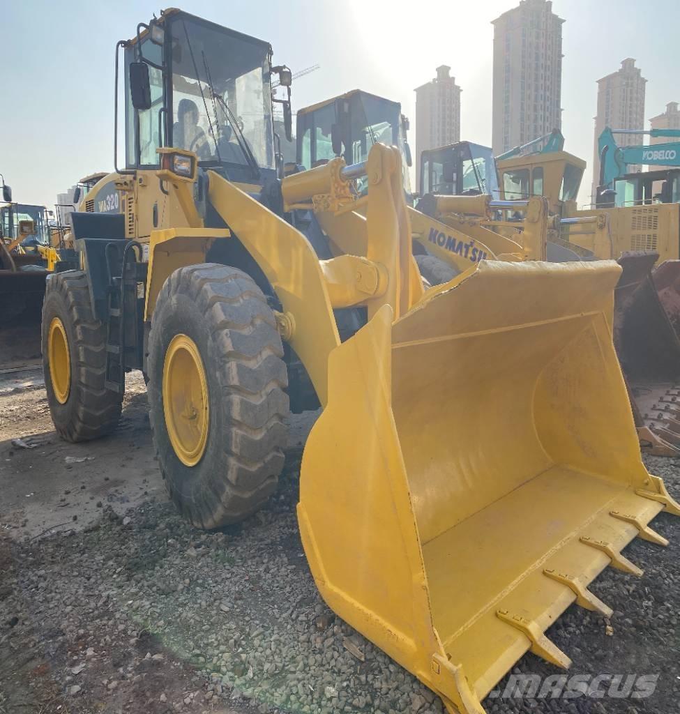 Komatsu WA 320-5 Iekrāvēji uz riteņiem