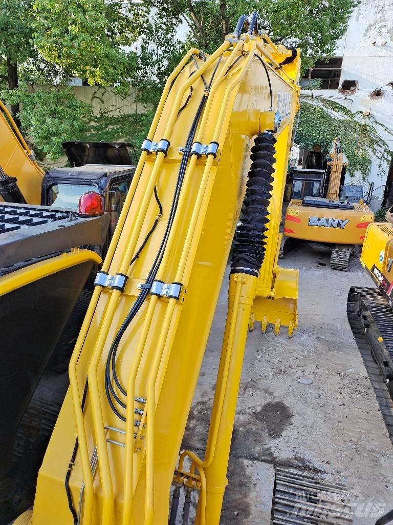 Komatsu PC 200-8 Kāpurķēžu ekskavatori