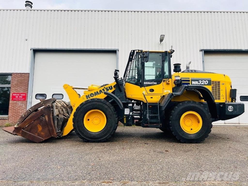 Komatsu WA 320-8 Iekrāvēji uz riteņiem