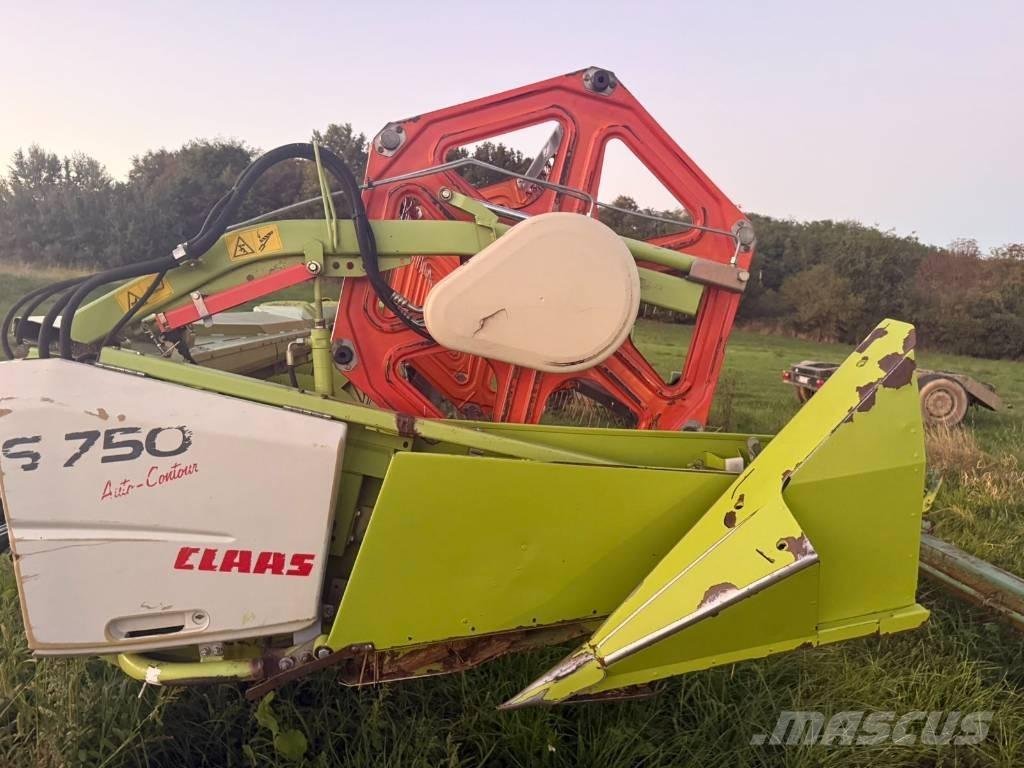 CLAAS S 750 Ražas novākšanas galvas