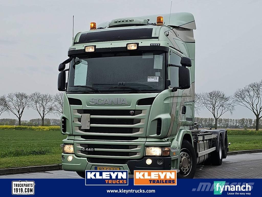 Scania G440 Treileri ar āķi