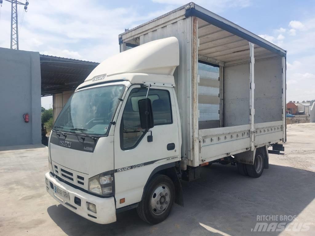 Isuzu NPR 85 Tents