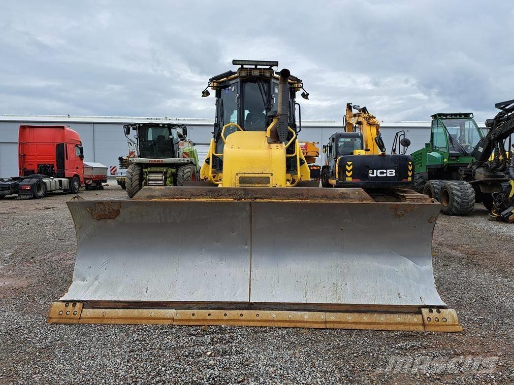 Komatsu D 61 PXi-24 Kāpurķēžu buldozeri