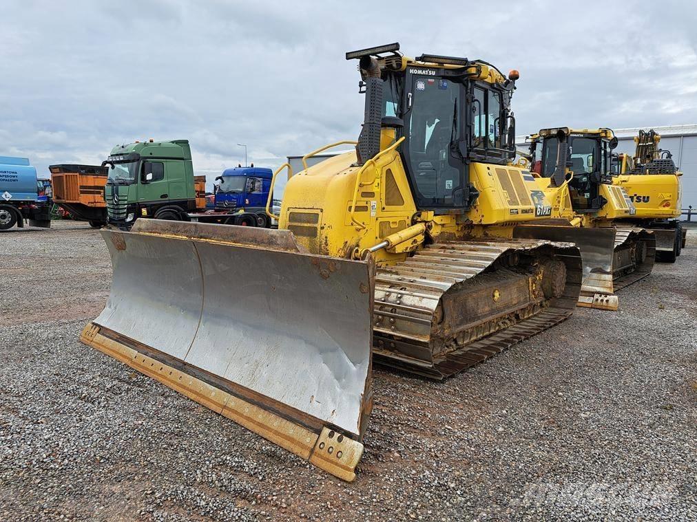 Komatsu D 61 PXi-24 Kāpurķēžu buldozeri