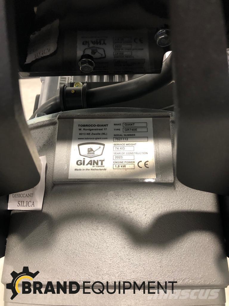 GiANT GR740E Vibratori