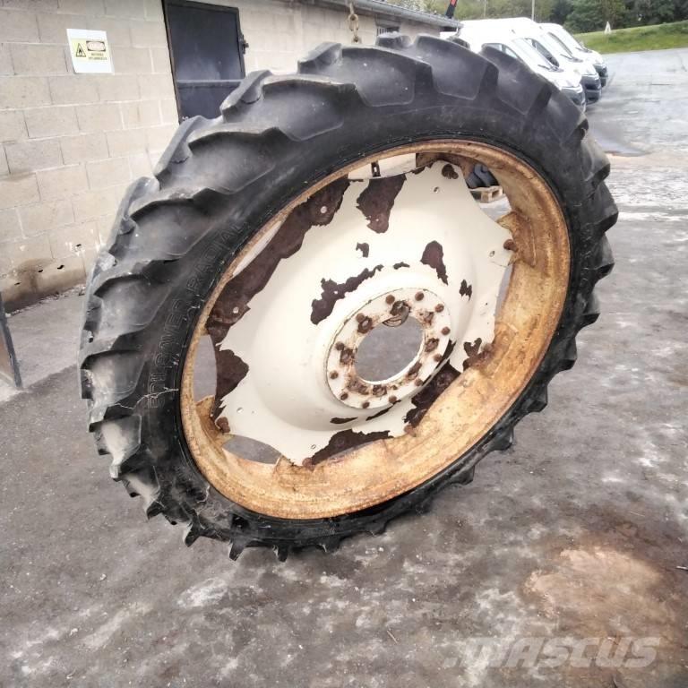 Taurus 9.5R44 Riepas, riteņi un diski