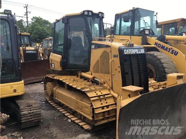CAT D5K Kāpurķēžu buldozeri