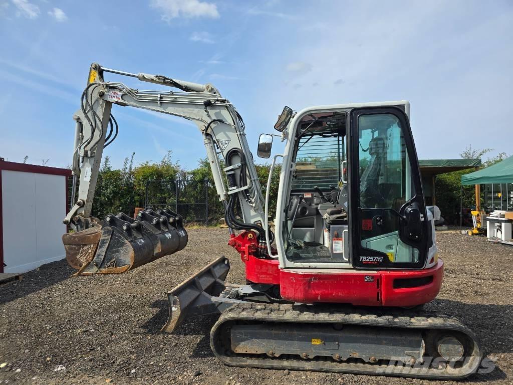 Takeuchi TB 257 FR Mini ekskavatori < 7 t