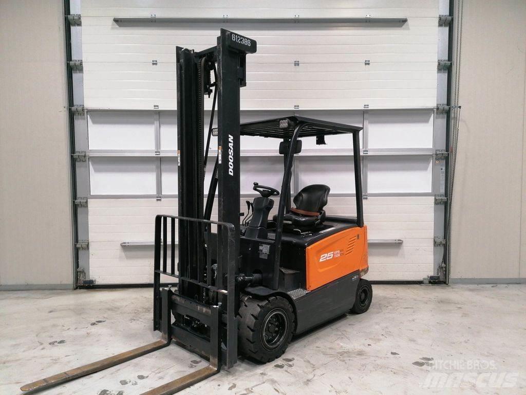 Doosan B25X-7 Elektriskie iekrāvēji