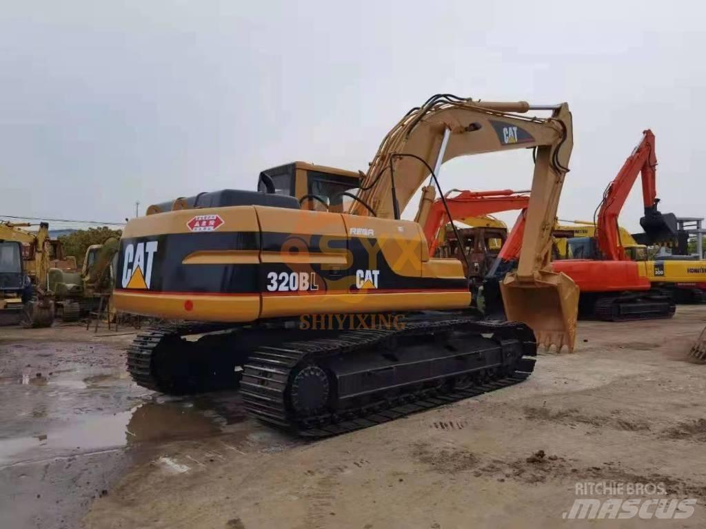 CAT 320 B Kāpurķēžu ekskavatori