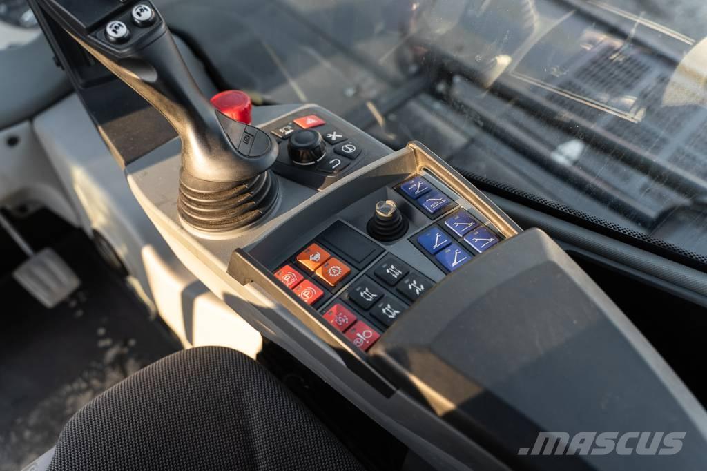 Manitou MRT 2660 Teleskopiskie manipulatori