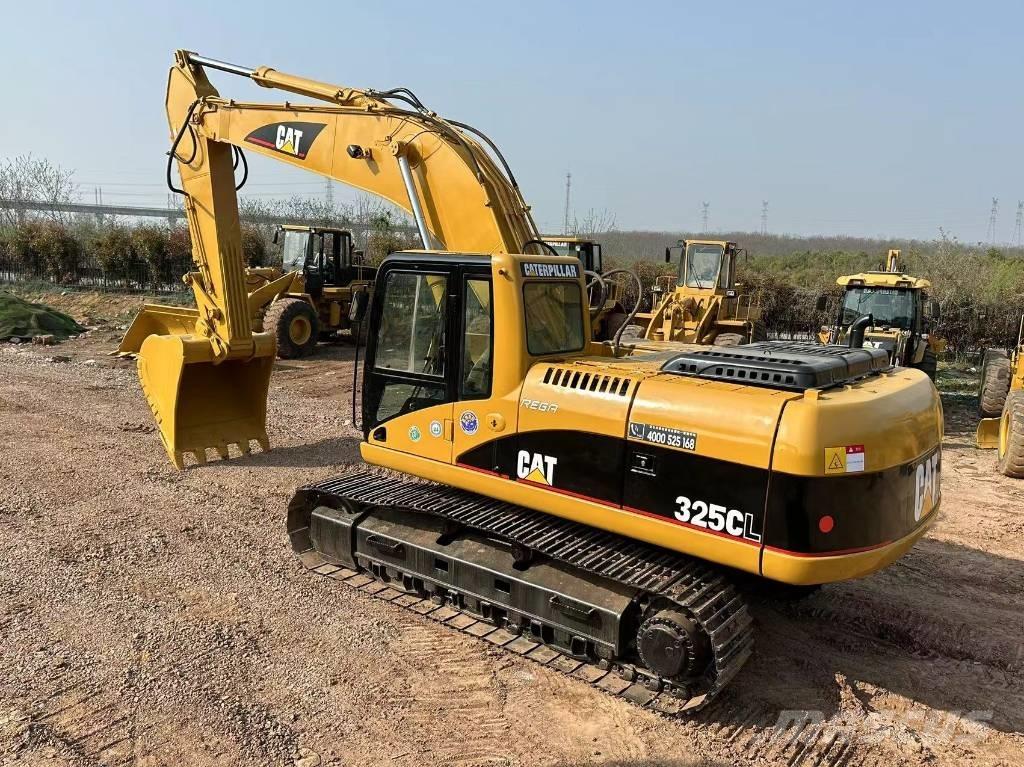 CAT 325C Kāpurķēžu ekskavatori