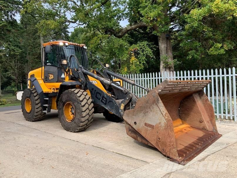 JCB 437 HT Iekrāvēji uz riteņiem