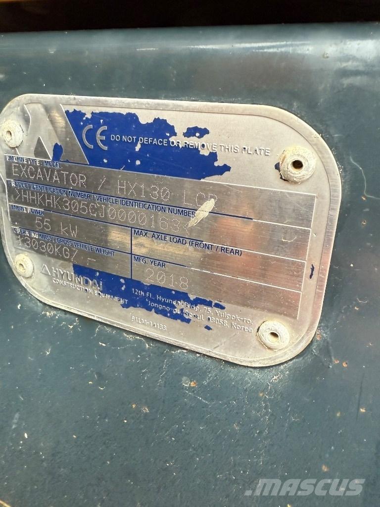 Hyundai HX 130 LCR Kāpurķēžu ekskavatori