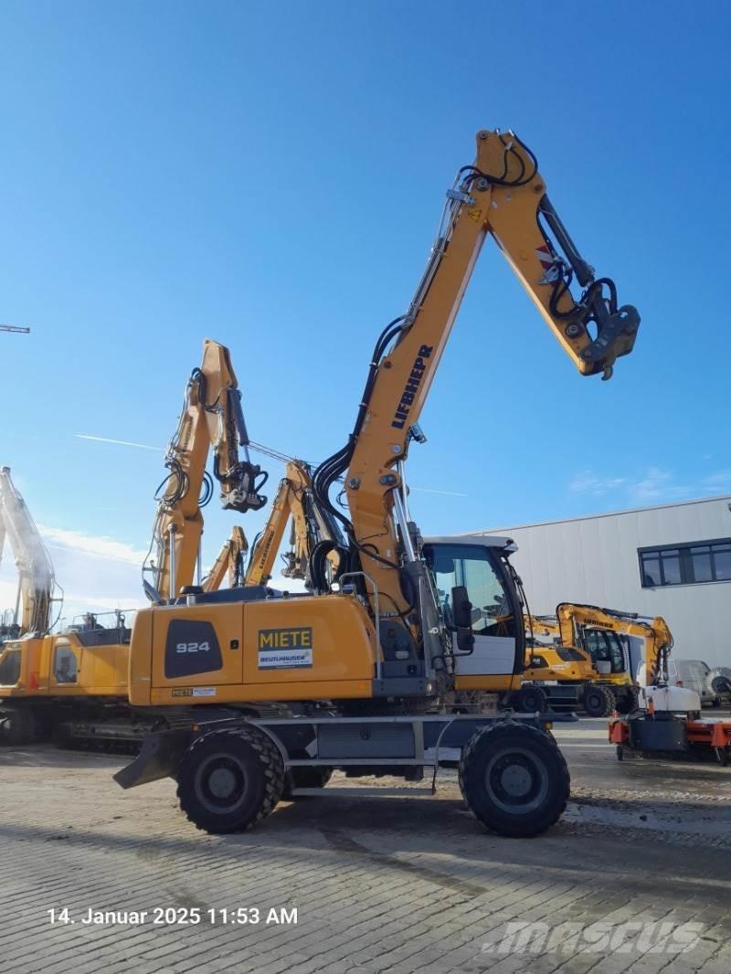 Liebherr A924 Ekskavatori uz riteņiem