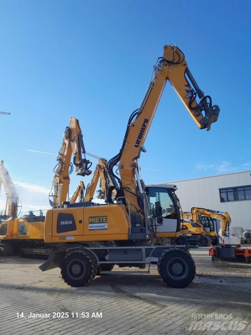 Liebherr A924 Ekskavatori uz riteņiem