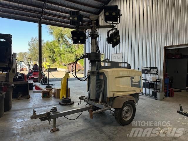 Atlas Copco V5 Gaismas torņi