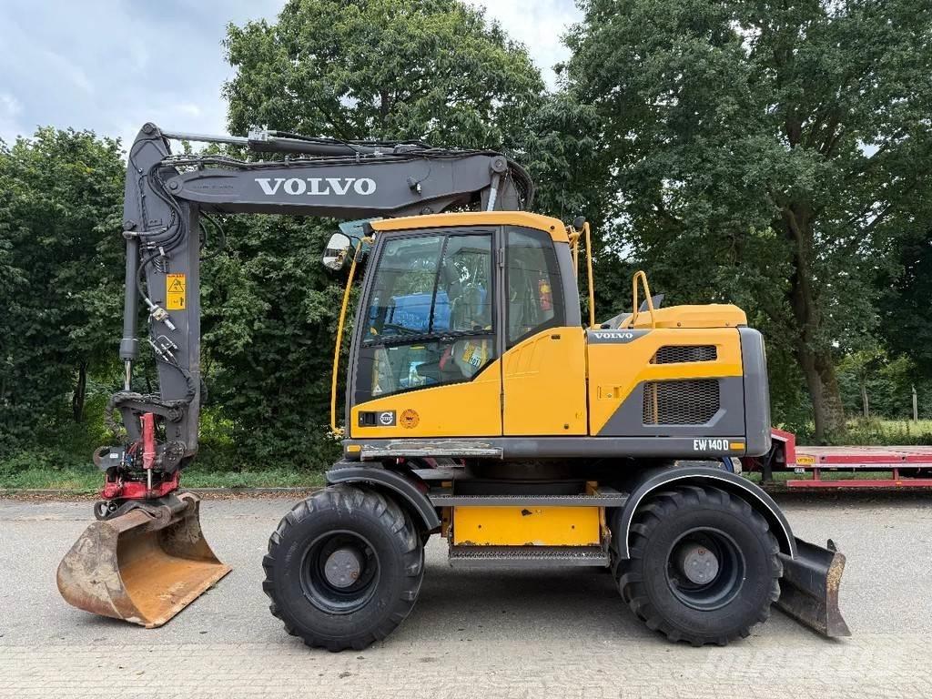 Volvo EW140D Ekskavatori uz riteņiem