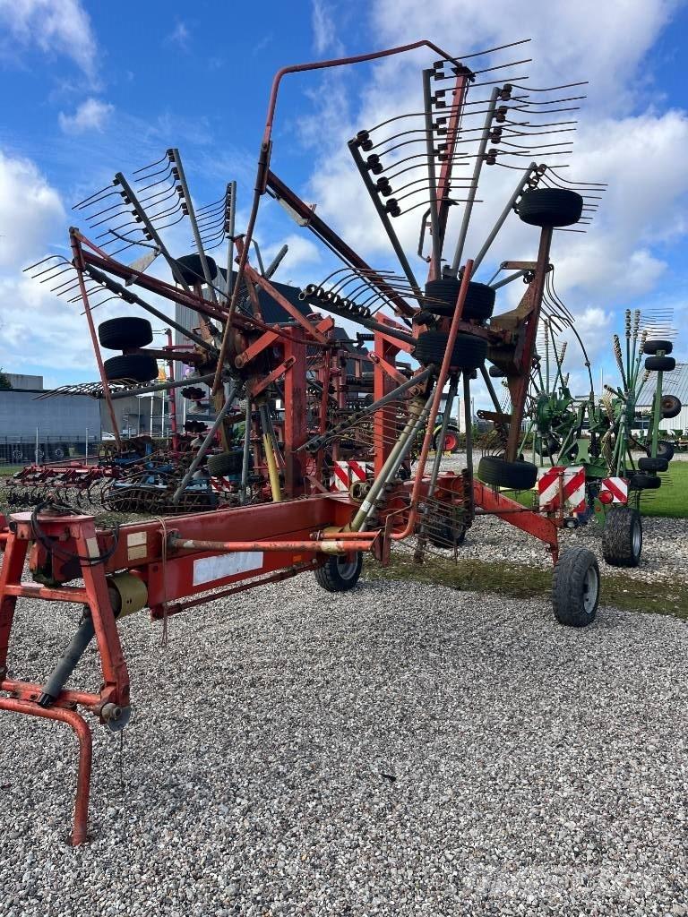 Fella TS 800 Grābekļi un siena ārdītāji