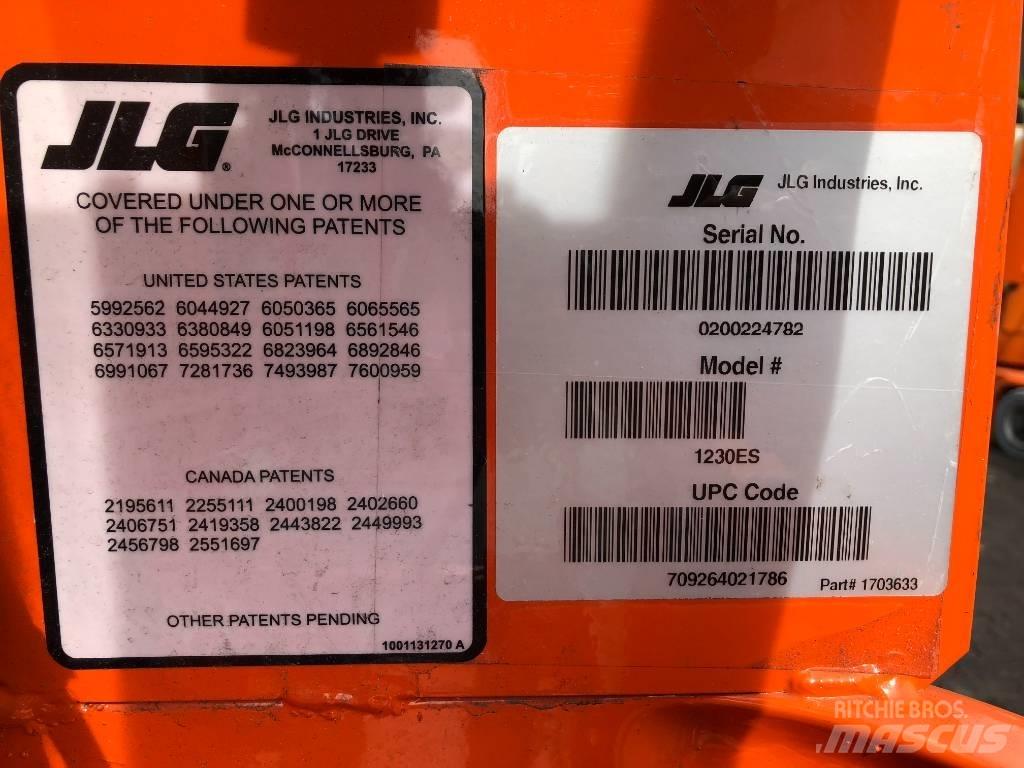 JLG 1230ES      V-3373 Vertikālie pacēlāji