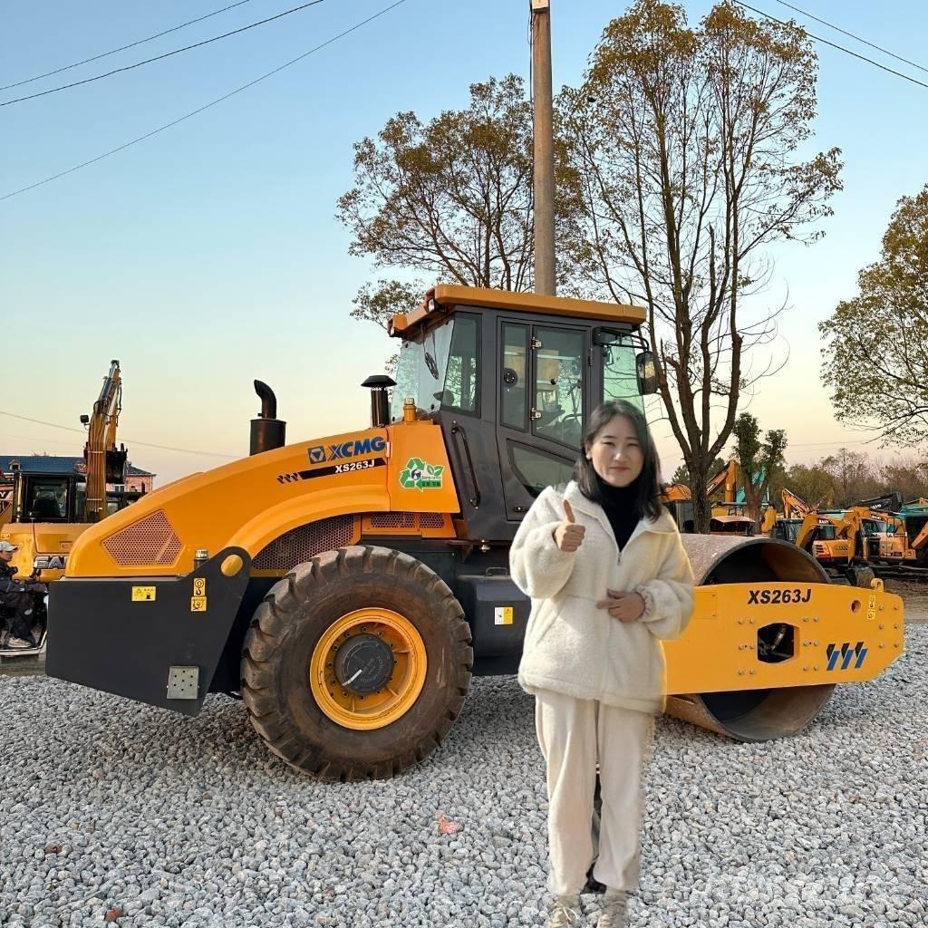 XCMG XS263J Vienvalča grunts veltņi